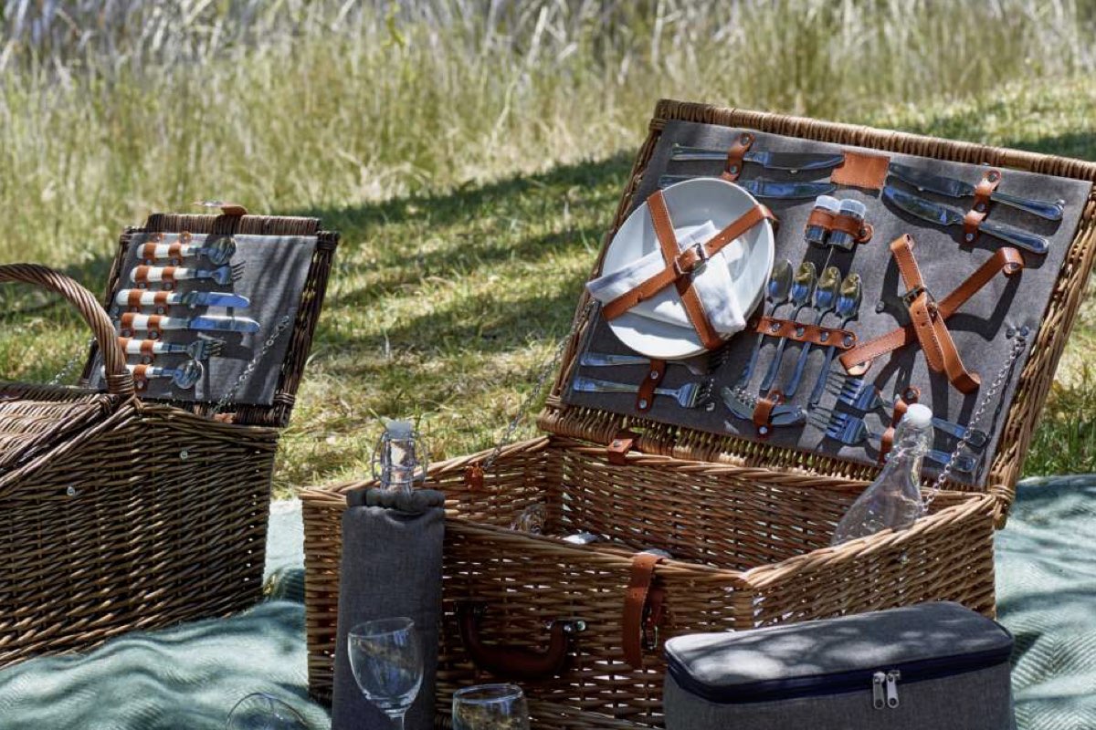 Best picnic hampers for outdoor spaces - DOSE