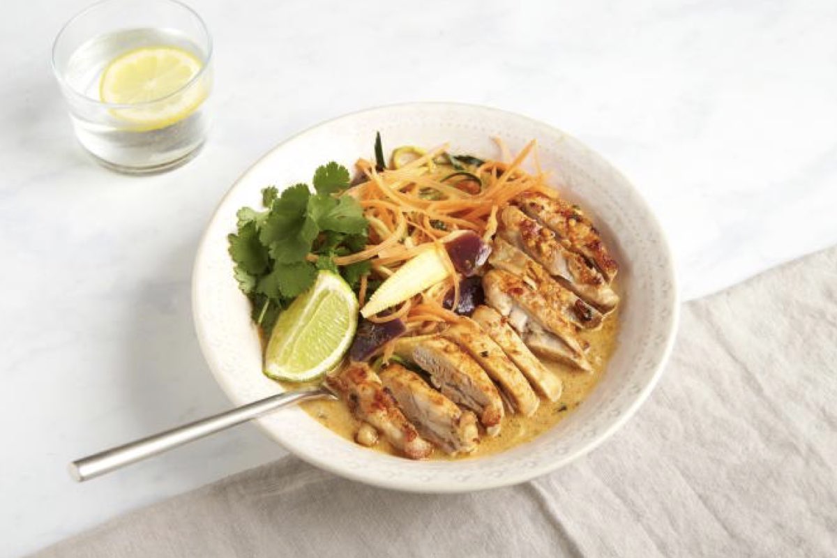 Ginger chicken and coconut broth with vegetable noodles