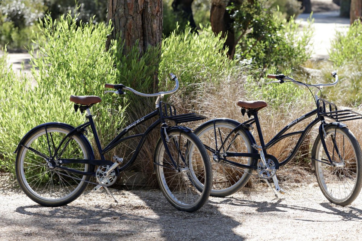 e-bikes at sublime comporta