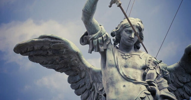 👼 Archangel Michael: Signs that Archangel Michael is around you - DOSE