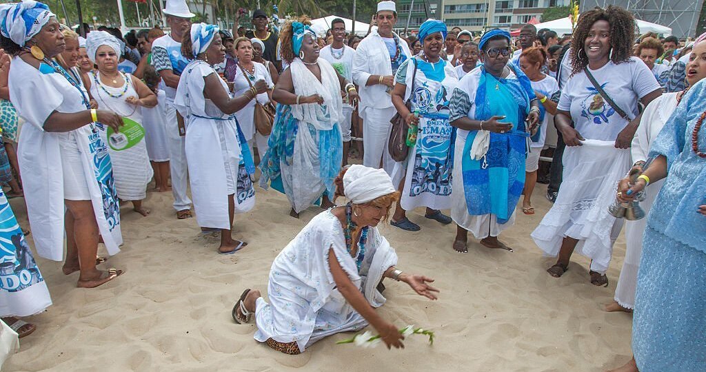 Religious sing and dance during the ceremony