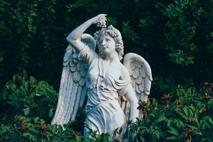  Angel statue