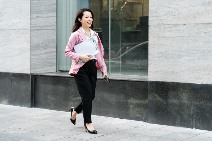 Asian business woman image on the street